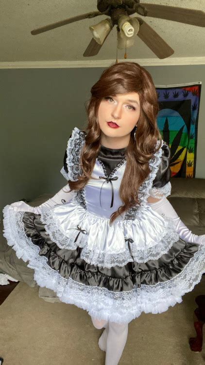 crossdresser fisting